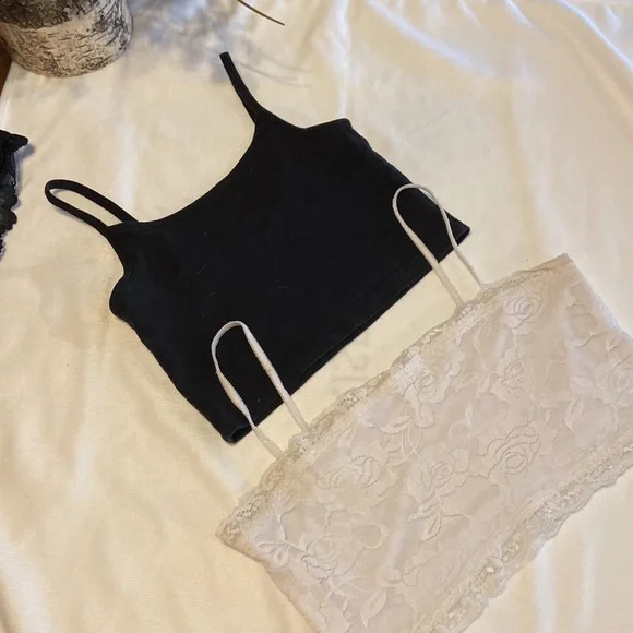 DEAL $$ Crop Tops XS 10 (TEN)Crop Tops DEAL $$ - Picture 2 of 12